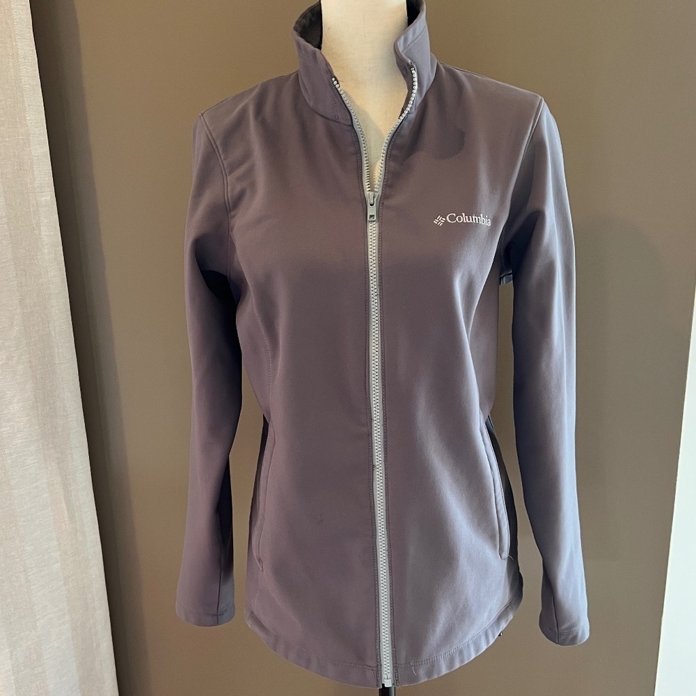 Columbia Lightweight Gray Zip Up Jacket, Size Medium